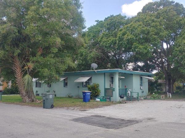 Fort Pierce Residential, 2201 Delaware Ave, Fort Pierce, Florida 34950, image 1