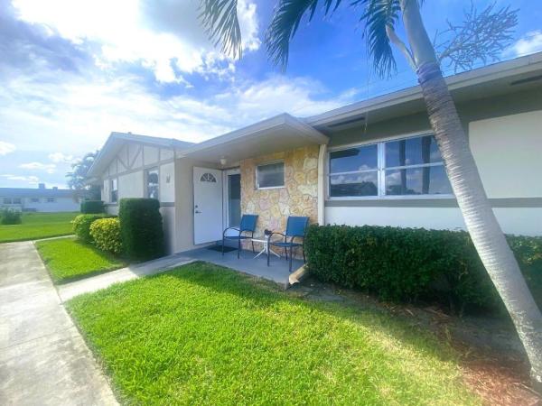 Emory At Cresthaven Villas, 2591 Emory Dr W #M, West Palm Beach, Florida 33415, image 1