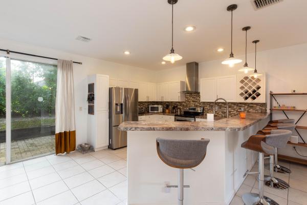Wellington Place, 13533 Fountain View Blvd, Wellington, Florida 33414, image 2