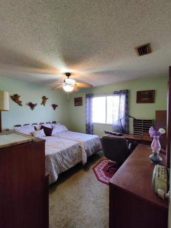 Canalakes, 208 Shoreview Dr, Greenacres, Florida 33463, image 3
