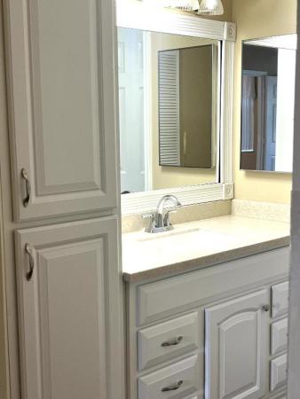 Sunrise Lakes 4, 2580 NW 103rd Ave #202, Sunrise, Florida 33322, image 1