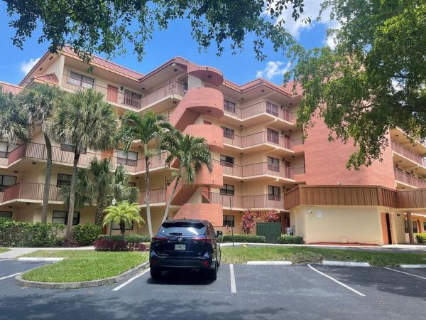 Plantation Forest, 7401 NW 16th St #402, Plantation, Florida 33313, image 1