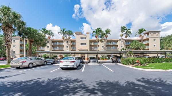 Coral Cove At Coral Lakes, 12547 Imperial Isle Dr #304, Boynton Beach, Florida 33437, image 1