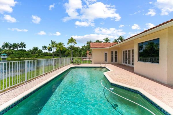 Malibu Pointe At Silver Lakes, 1546 NW 183rd Ter, Pembroke Pines, Florida 33029, image 3
