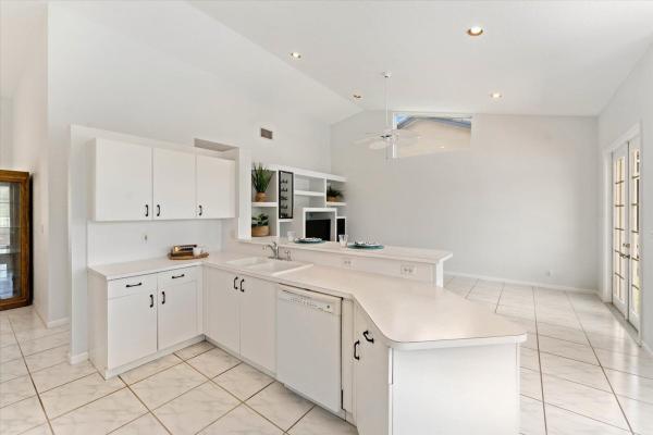 Malibu Pointe At Silver Lakes, 1546 NW 183rd Ter, Pembroke Pines, Florida 33029, image 1