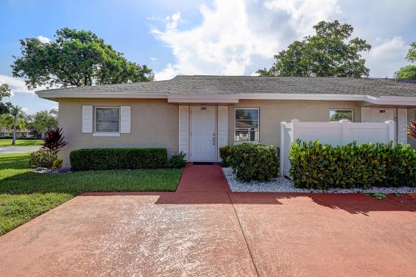 Greenleaf At Whisper Walk, 18806 Schooner Dr, Boca Raton, Florida 33496, image 2