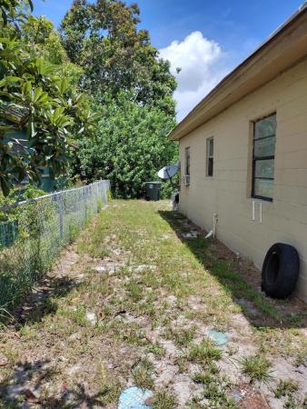 Southern Pines, 2202 Ave, Fort Pierce, Florida 34950, image 1