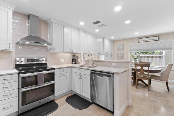 Country Fair, 9828 Watermill Cir #D, Boynton Beach, Florida 33437, image 3