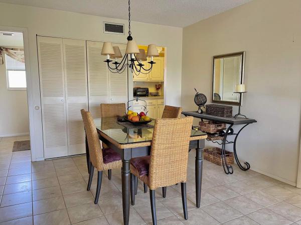 Golden Lakes Village, 422 Lake Carol Dr, West Palm Beach, Florida 33411, image 3