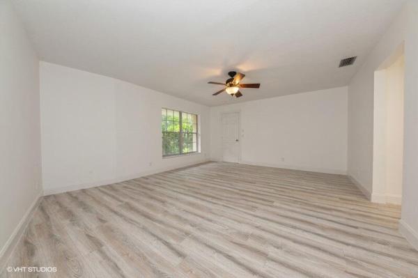 Tamberlane, 5520 Tamberlane Circle #310, Palm Beach Gardens, Florida 33418, image 2