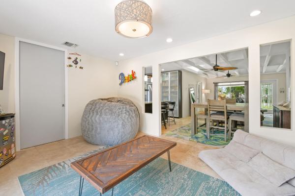 Lake Worth Town, 1501 S Palmway, Lake Worth Beach, Florida 33460, image 1