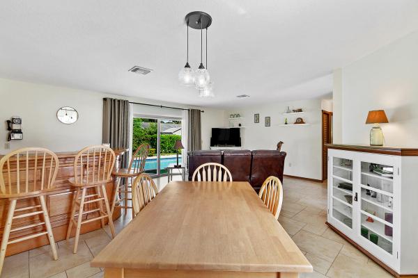 Woodcrest, 1341 Woodcrest Rd W, West Palm Beach, Florida 33417, image 2