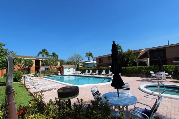 Villa Valencia, 50 SE 12th St #246, Boca Raton, Florida 33432, image 1