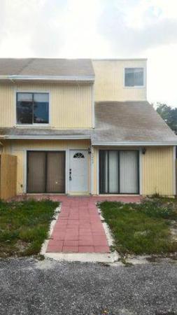 Place In The Woods At Pine Cone Estates, 9242 Green Meadows Way, Palm Beach Gardens, Florida 33418, image 1