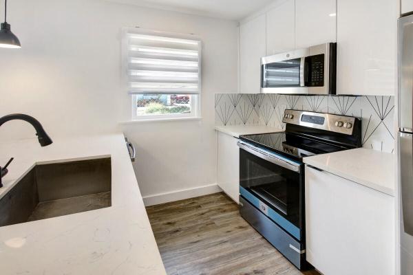 Lake Avenue, 1113 10th St, West Palm Beach, Florida 33401, image 2