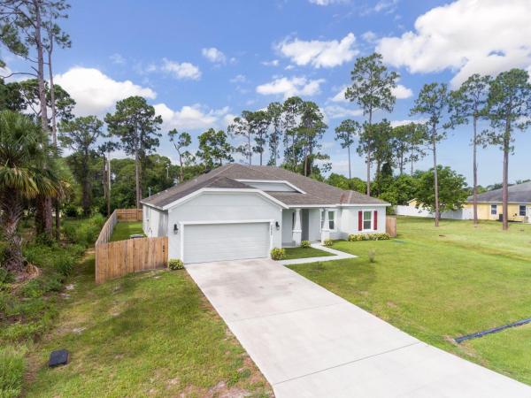 Hidden Oaks, 2822 SW Dallas St, Port St. Lucie, Florida 34953, image 2