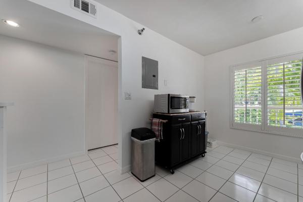San De Vance Golf & Tennis Club, 320 NW 67th St #C205, Boca Raton, Florida 33487, image 1