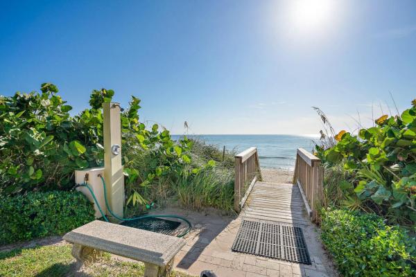 Eastpointe, 5380 N Ocean Dr #21C, Riviera Beach, Florida 33404, image 2