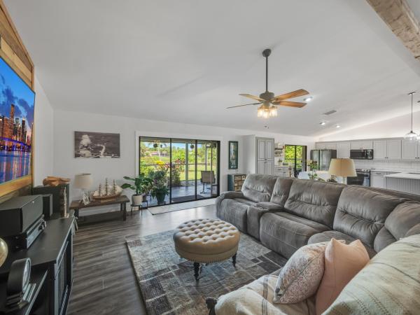 The Willows, 154 Martin Cir, Royal Palm Beach, Florida 33411, image 2