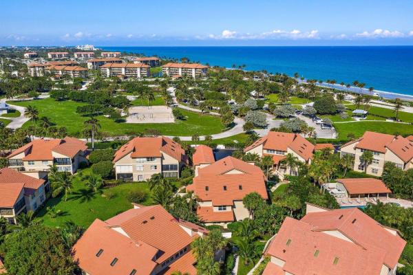 Beachcomber, 4161 S Us Highway 1 #F3, Jupiter, Florida 33477, image 2