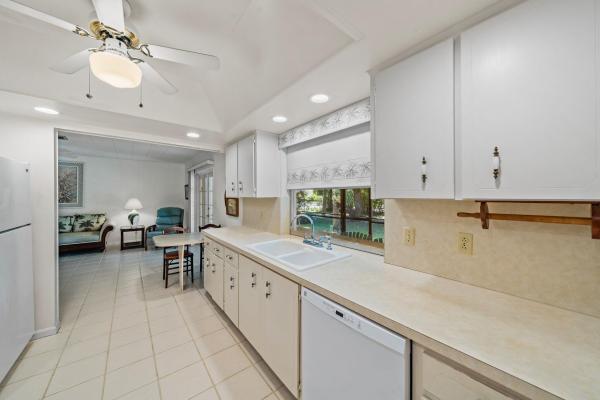 Maheu Estates, 12385 Coconut Row Rd, Palm Beach Gardens, Florida 33410, image 2