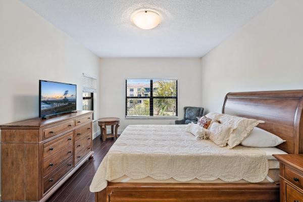 Uno Lago, 800 Uno Lago Dr #301, Juno Beach, Florida 33408, image 1