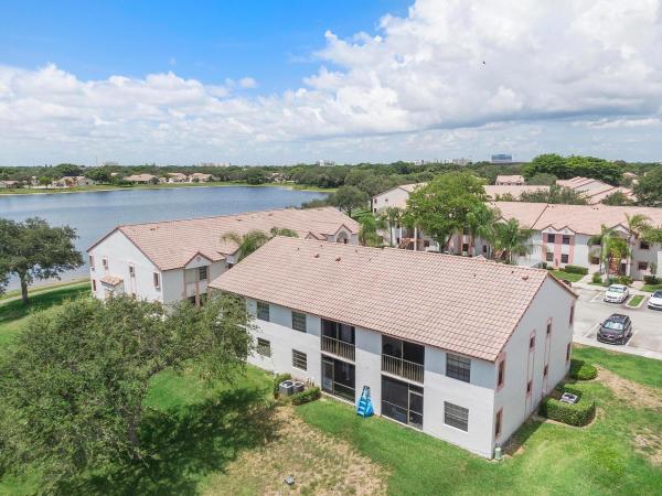 Lake Windwood, 320 Norwood Ter #N114, Boca Raton, Florida 33431, image 1