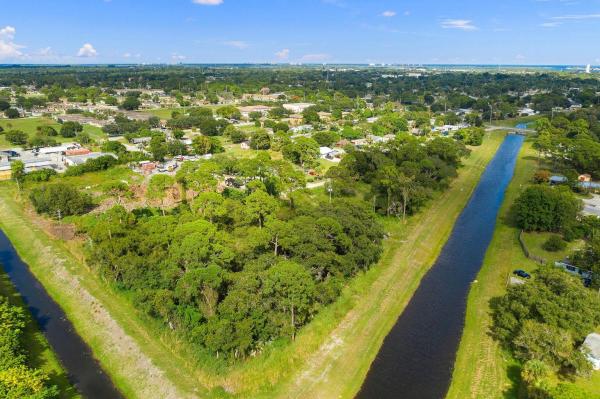 Fort Pierce No HOA, 3101-3107 Avenue C, Fort Pierce, Florida 34947, image 2