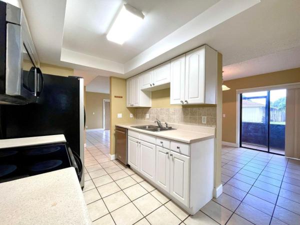 Westhampton Club, 12621 Westhampton Cir #D201, Wellington, Florida 33414, image 2