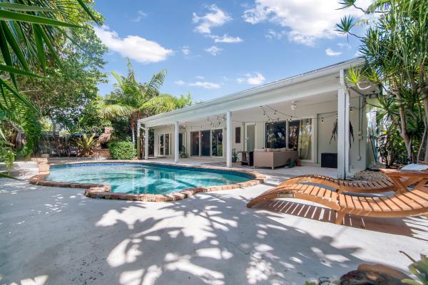 Floresta Estates, 900 SE 14th St, Deerfield Beach, Florida 33441, image 1