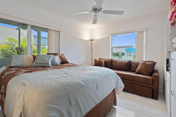 Flanders At Kings Point, 908 Flanders S, Delray Beach, Florida 33484, image 1