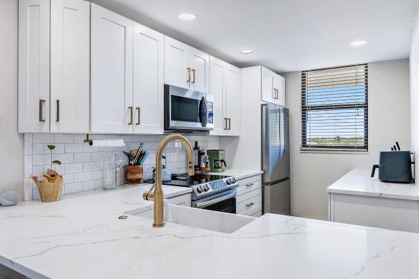 Palm Beach Harbour Club, 3545 S Ocean Blvd #607, South Palm Beach, Florida 33480, image 1