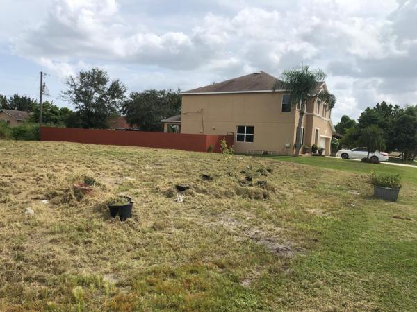 Swan Park, 411 SW Doreen St, Port St. Lucie, Florida 34983, image 1