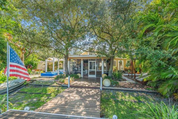 Cloud Lake, 303 Lang Rd, West Palm Beach, Florida 33406, image 2