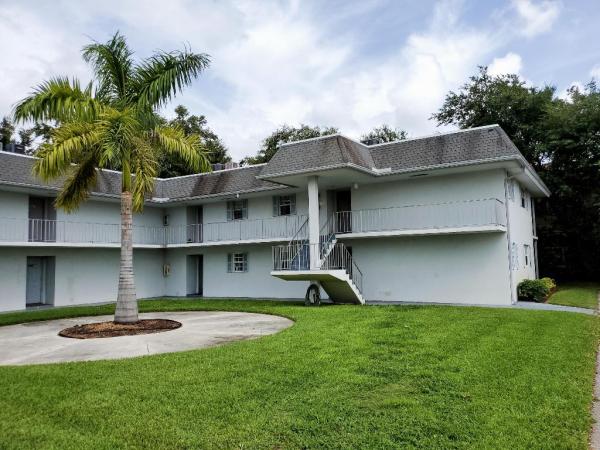 Palm Garden Apartments, 10249 N Military Trl #208, Palm Beach Gardens, Florida 33410, image 2