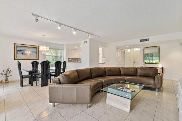 Palm Isles, 7031 Summer Tree Dr #102, Boynton Beach, Florida 33437, image 2