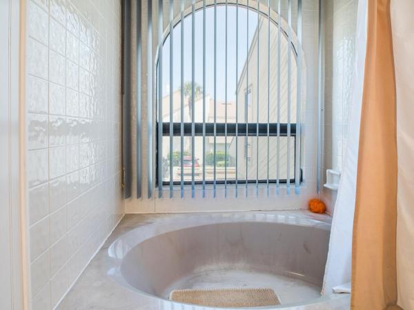Tarpon Bay Moorings, 1102 SE Mitchell Ave #302, Port St. Lucie, Florida 34952, image 3