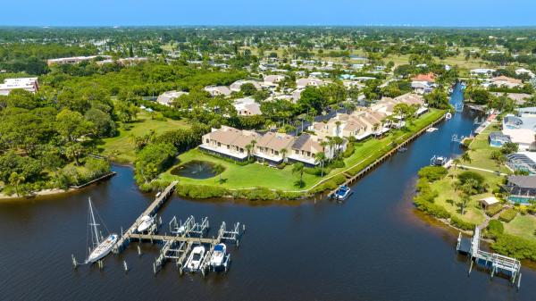 Tarpon Bay Moorings, 1102 SE Mitchell Ave #302, Port St. Lucie, Florida 34952, image 2