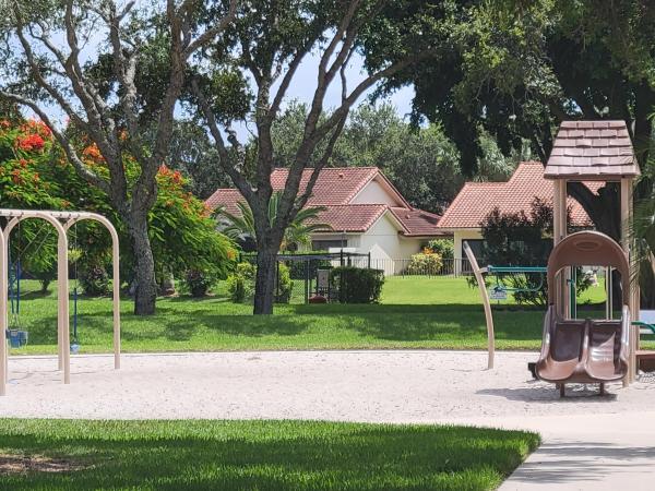 Brittany Village, 4187 Crozet Ct, West Palm Beach, Florida 33409, image 2