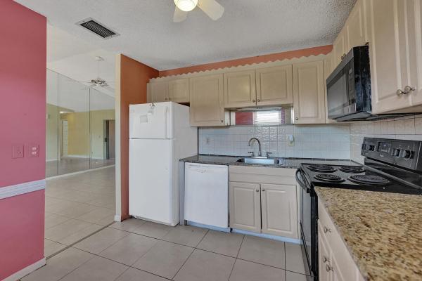 Lee's Crossing, 5361 Pennington Ln, Lake Worth, Florida 33463, image 1