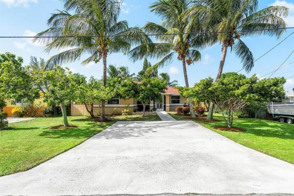 Sunshine Acres, 3525 Hunt Rd, Palm Springs, Florida 33461, image 1