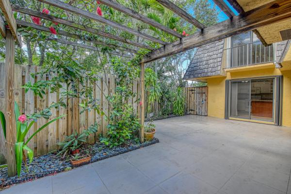 Oakwood Lakes, 3654 Silver Lace Ln #17, Boynton Beach, Florida 33436, image 1