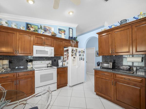 Lakeridge Greens, 12190 Castle Pines Rd, Boynton Beach, Florida 33437, image 2
