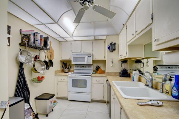 The Palm Beach House, 5600 N Flagler Dr #2804, West Palm Beach, Florida 33407, image 1