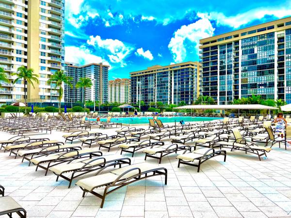 The Hemispheres, 1950 S Ocean Dr #11C, Hallandale Beach, Florida 33009, image 3
