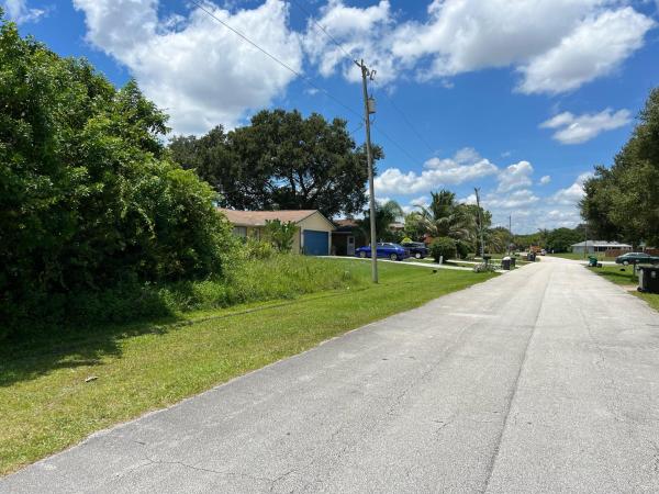 Northport Village, 284 NE Sagamore Ter, Port St. Lucie, Florida 34983, image 1