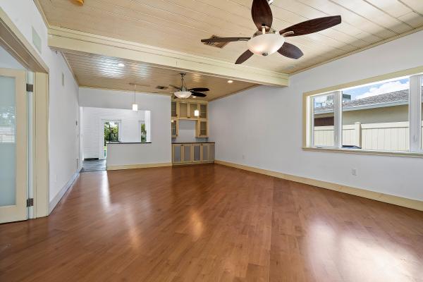 Lake Worth Town, 1009 S Palmway, Lake Worth Beach, Florida 33460, image 1
