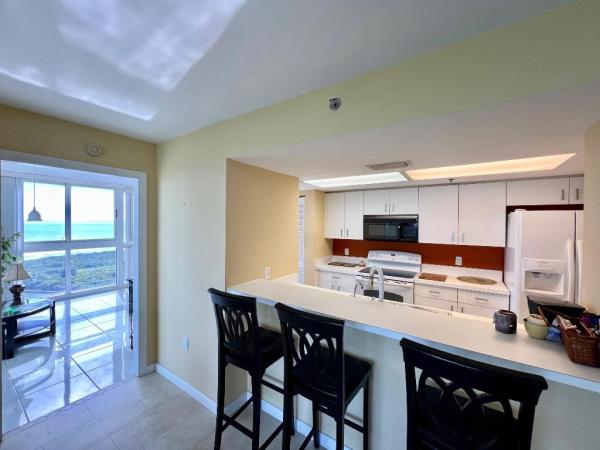 Aquanique Ocean Club, 2700 N Highway A1a #604, Fort Pierce, Florida 34949, image 1