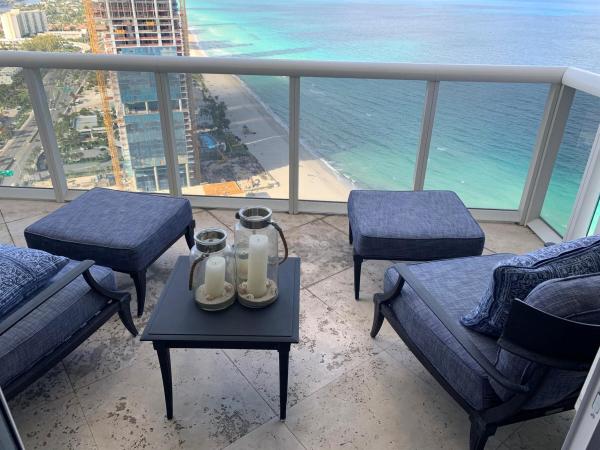 Trump Royale, 18201 Collins Ave #4904, Sunny Isles Beach, Florida 33160, image 1