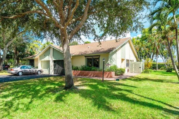 Shadywoods 1, 3805 Arelia Dr N, Delray Beach, Florida 33445, image 1